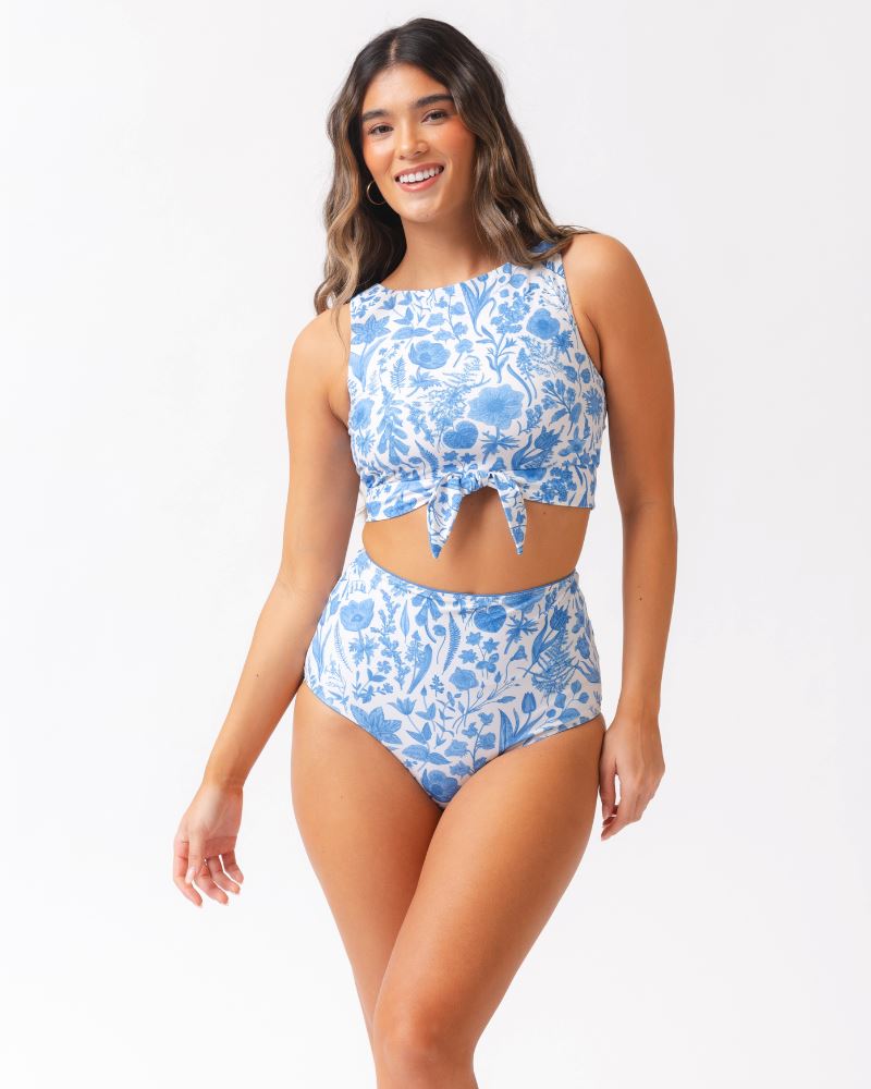 15_307a3178-06bb-43b8-9de3-8af996450399.jpg Botany Floral Knotted Crop Top