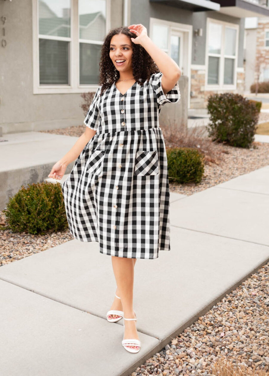 ArelieBlackGinghamButtonDress_DSC8501.jpg Arelie Black Gingham Button Dress