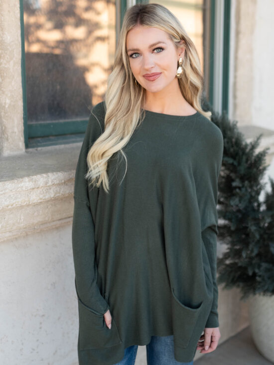 AriaDarkGreenPocketSweater_DSC7372.jpg Aria Dark Green Pocket Sweater
