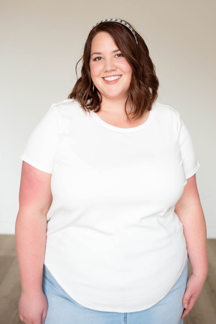 ArianneWhiteRibbedTop_DSC3048.jpg Ari White Ribbed Top