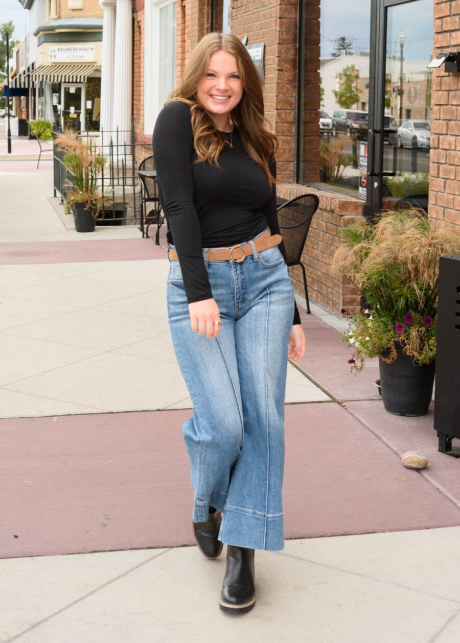 AylaBlackTop_DSC6852.jpg Ayla Black Top