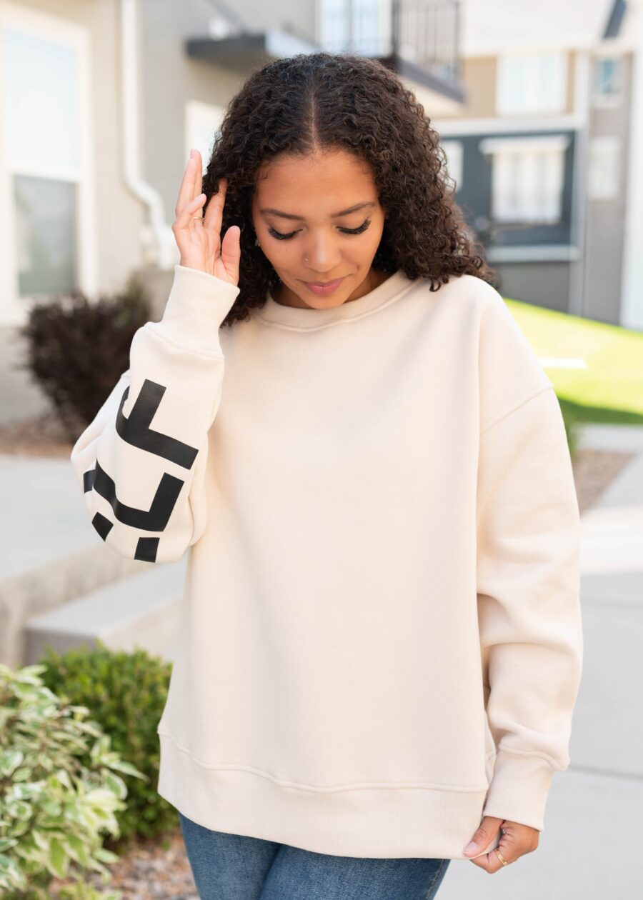 BeYourselfCreamPullover_DSC8017.jpg Be Yourself Cream Pullover