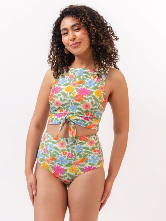 BreezyKnotCropM5_08587d8d-20b1-4bfa-8508-b4023c7e3d33.jpg Breezy Floral/ Flower Check Reversible Ultra High-Waist Bottom
