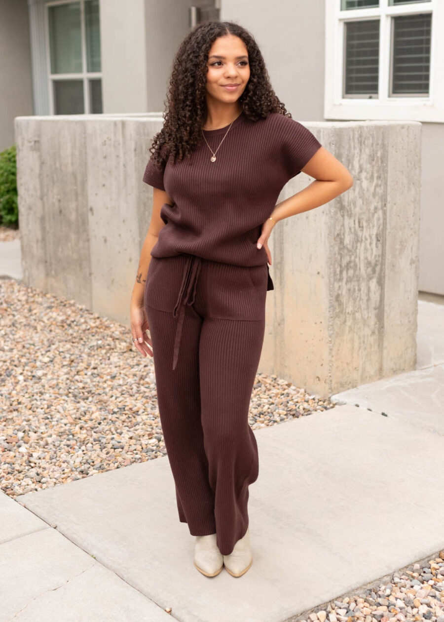 SeleneBrownRibbedSweaterSeleneBrownRibbedBottoms_DSC2900.jpg Selene Brown Ribbed Sweater