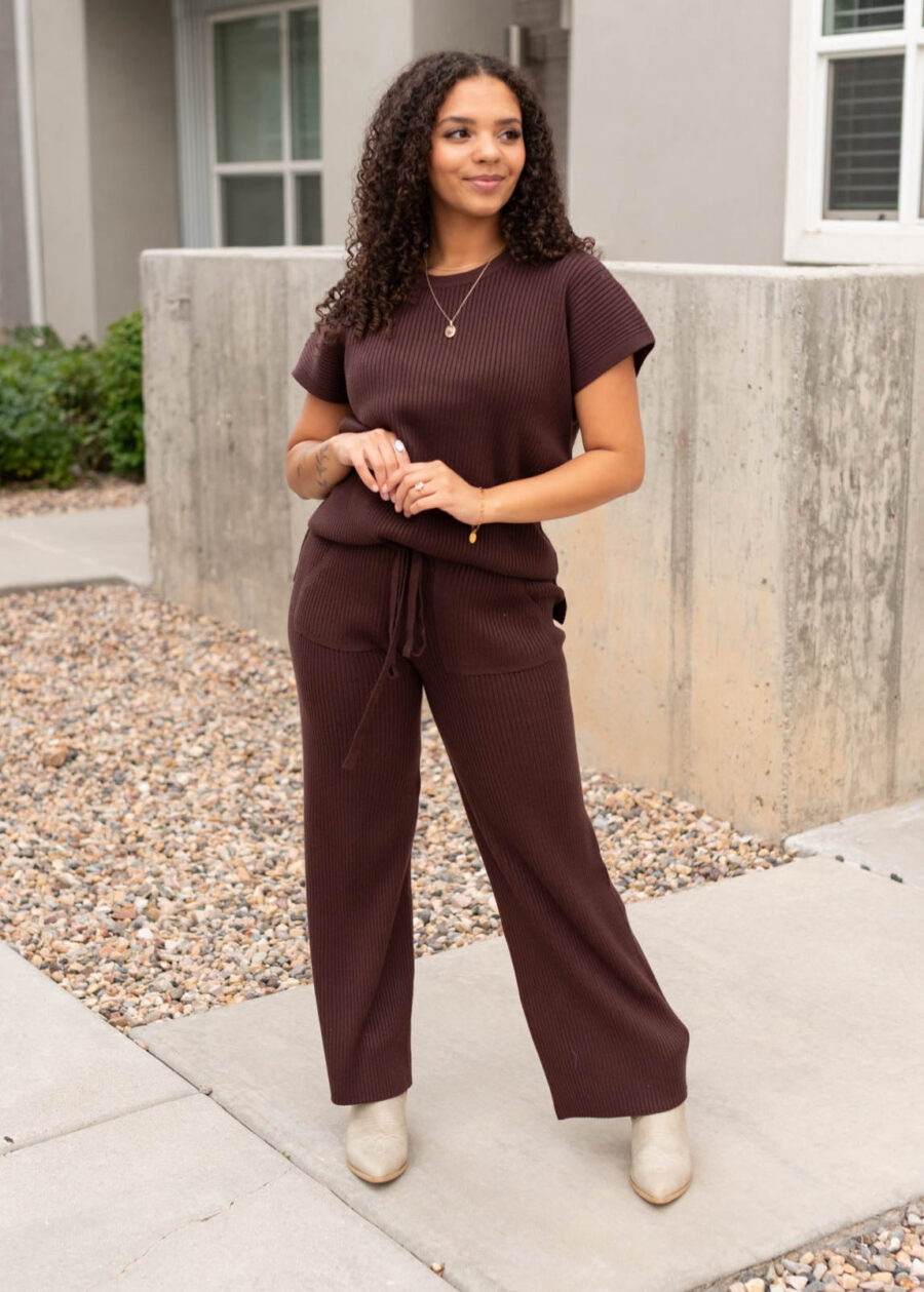 SeleneBrownRibbedSweaterSeleneBrownRibbedBottoms_DSC2904.jpg Selene Brown Ribbed Sweater