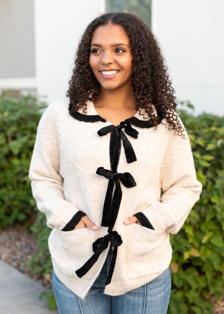 TaleaCreamBowCardigan_DSC3205.jpg Talea Cream Bow Cardigan