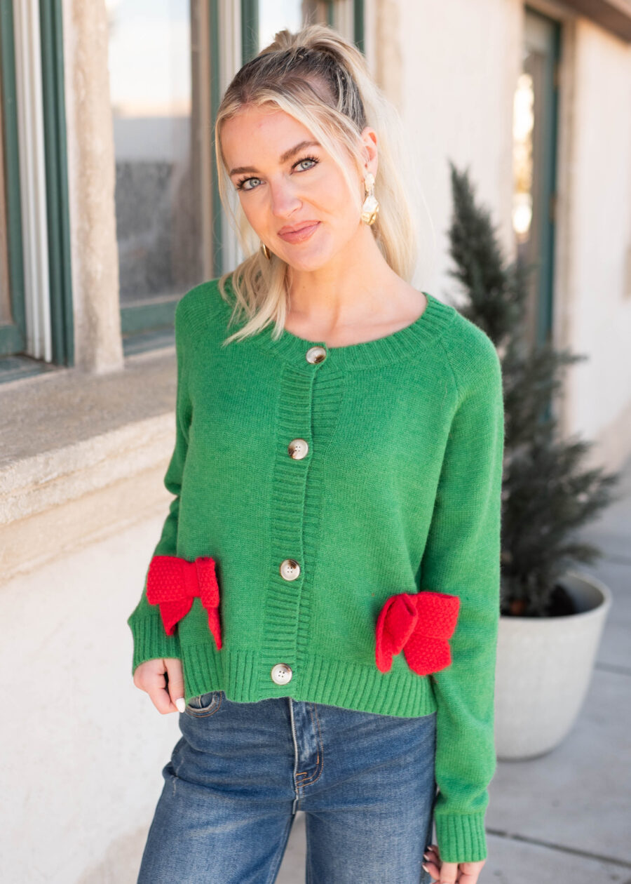 VeronicaGreenChristmasBowCardigan_DSC4730.jpg Veronica Green Christmas Bow Cardigan