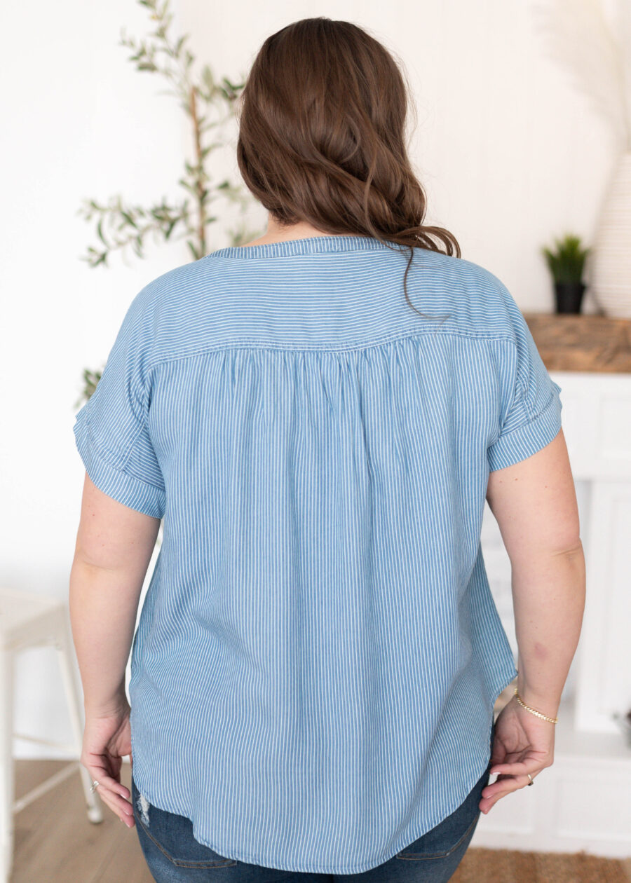 ZuriStripedChambrayTop_DSC5220.jpg Zuri Striped Chambray Top